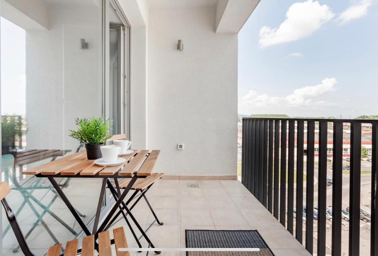 Modern Studio Coresi Lejlighed Braşov Eksteriør billede