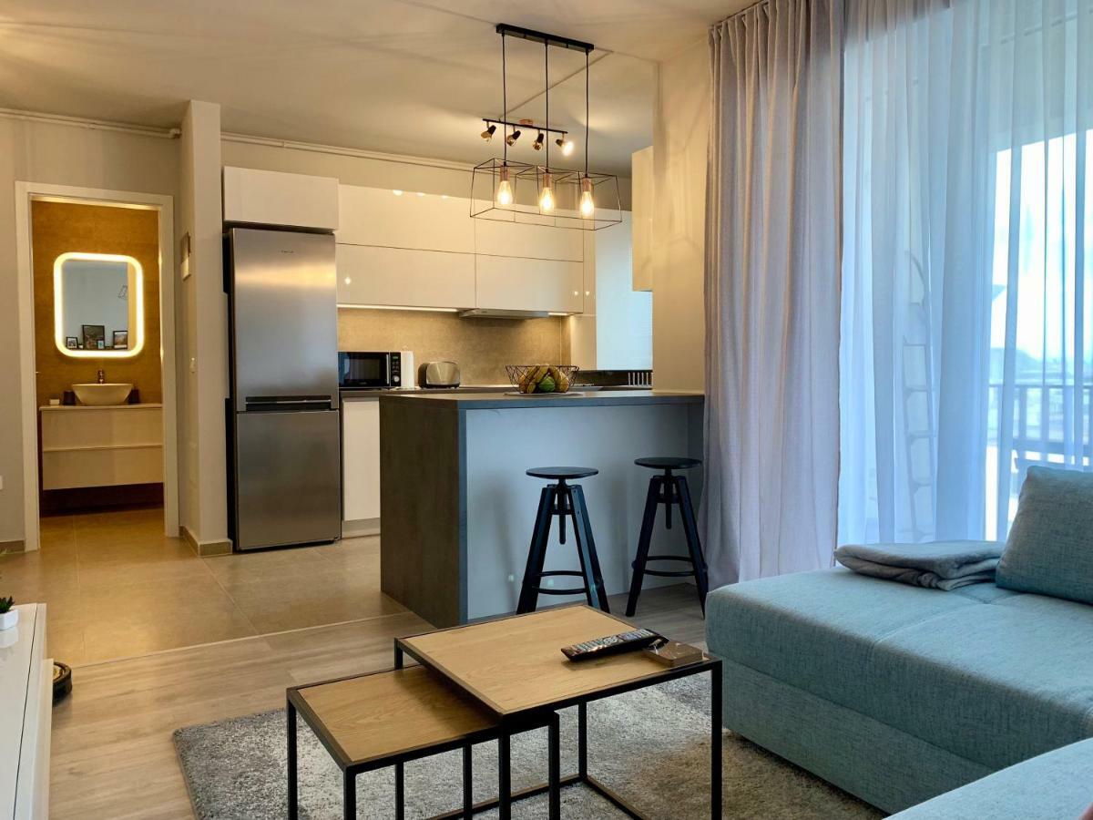 Modern Studio Coresi Lejlighed Braşov Eksteriør billede